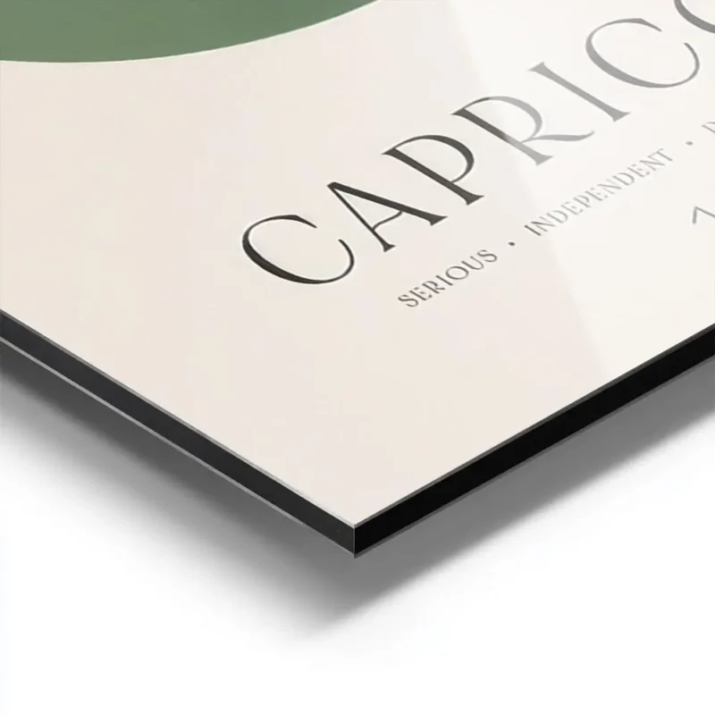 affiche capricorne personnalisee avec un globe bleu marine et vert texte et symb aluminium.webp