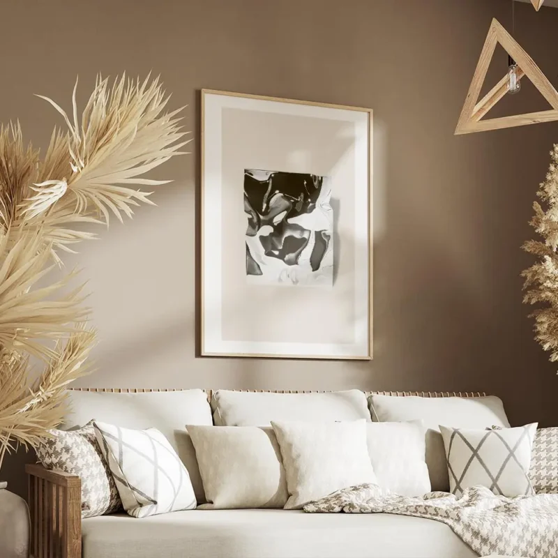 affiche carree metallique en tons de gris et blanc aux formes fluides et brillan salon.webp