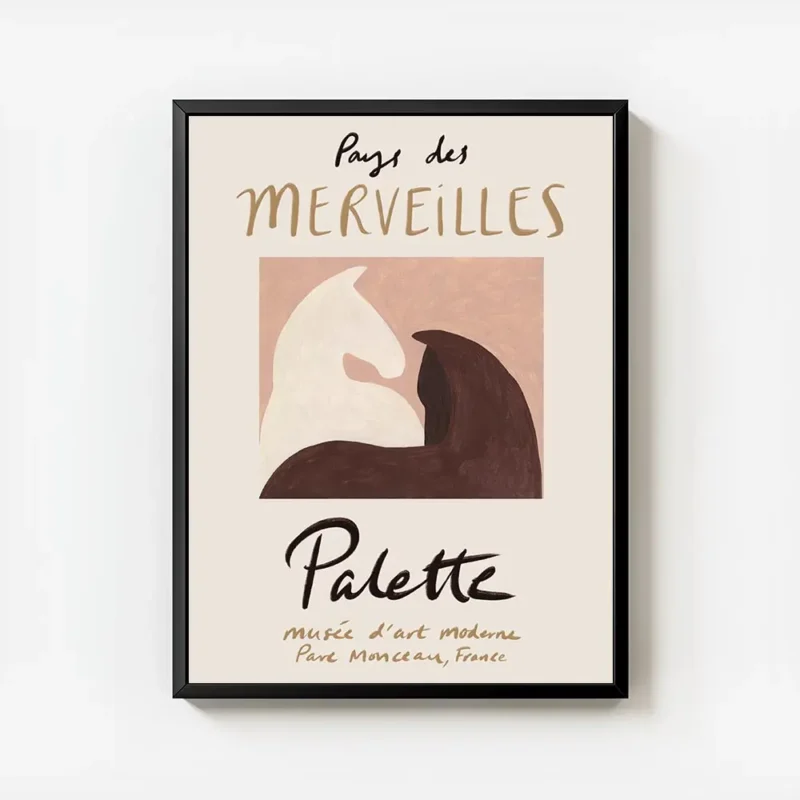 affiche chic de deux chevaux un blanc et un brun sur fond rose poudre avec le te avec cadre.webp