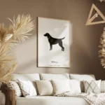 affiche chien personnalisee avec un chien noir et taches blanches sur fond gris salon.webp