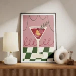 affiche cocktail dhiver avec oranges baies et romarin dans un verre sur fond ros meuble.webp