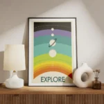 affiche coloree de planetes alignees sur un arc en ciel avec le mot explore en b meuble.webp