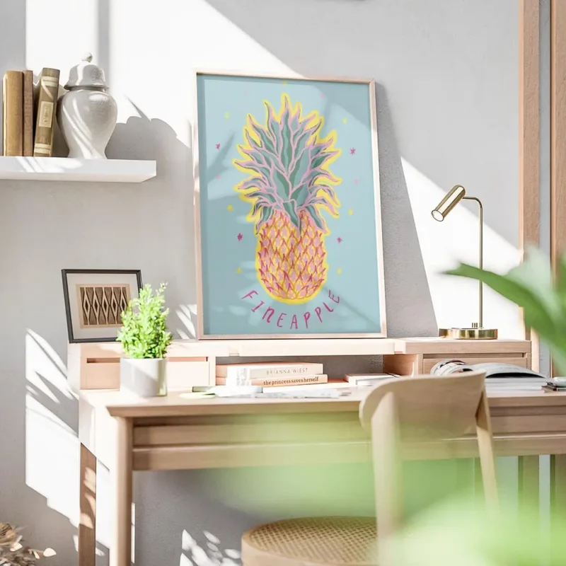 affiche coloree dun ananas stylise avec des etoiles sur fond bleu typographie fi bureau.webp