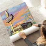 affiche coloree dun restaurant sandys a austin avec des tons vifs et des details au sol.webp