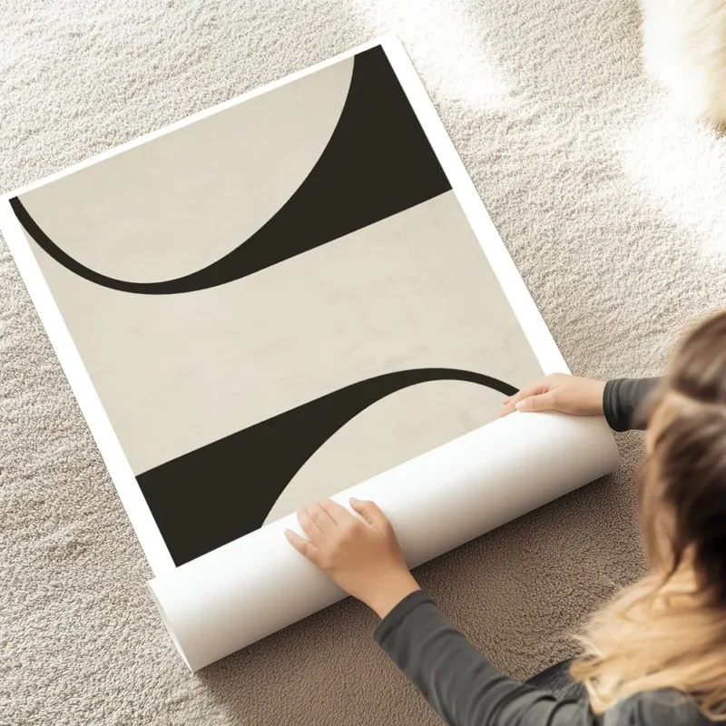 affiche composition iii avec des formes abstraites noires et beiges style minima au sol.webp