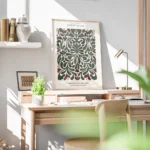 affiche dalecarlia avec motif abstrait floral rouge et vert typographie memories bureau.webp