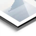 affiche darchitecture grecque cycladique avec facade blanche fenetres arquees et aluminium.webp