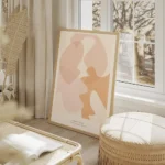 affiche dart abstrait aux formes fluides couleur peche et beige avec typographie salon beige.webp