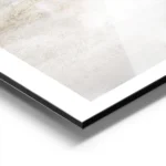 affiche dart abstrait aux tons beiges avec des touches dorees evoquant un paysag aluminium.webp