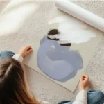 affiche dart abstrait avec des champs de couleur brosses en blanc bleu et marron en rouleau.webp