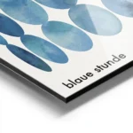 affiche dart abstrait bleu avec des cercles de formes variees et une typographie aluminium.webp