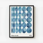 affiche dart abstrait bleu avec des cercles de formes variees et une typographie avec cadre.webp