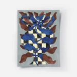 affiche dart abstrait representant un vase a damier noir et blanc avec des eleme.webp