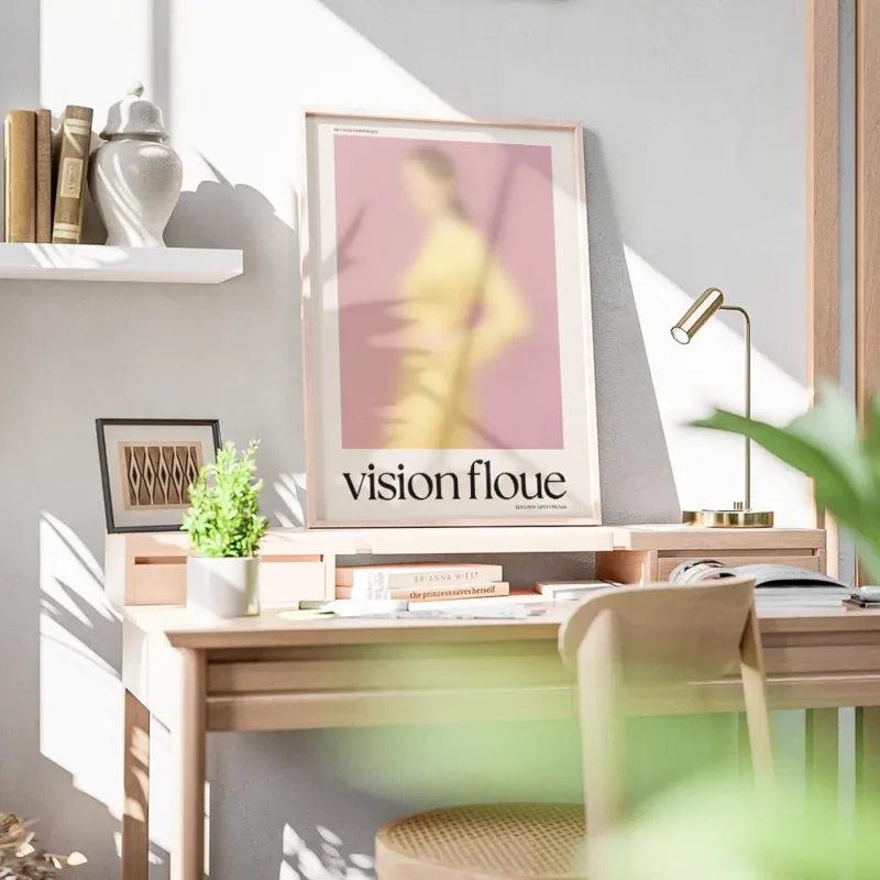 affiche dart contemporain representant une silhouette floue en pastel rose et ja bureau.webp