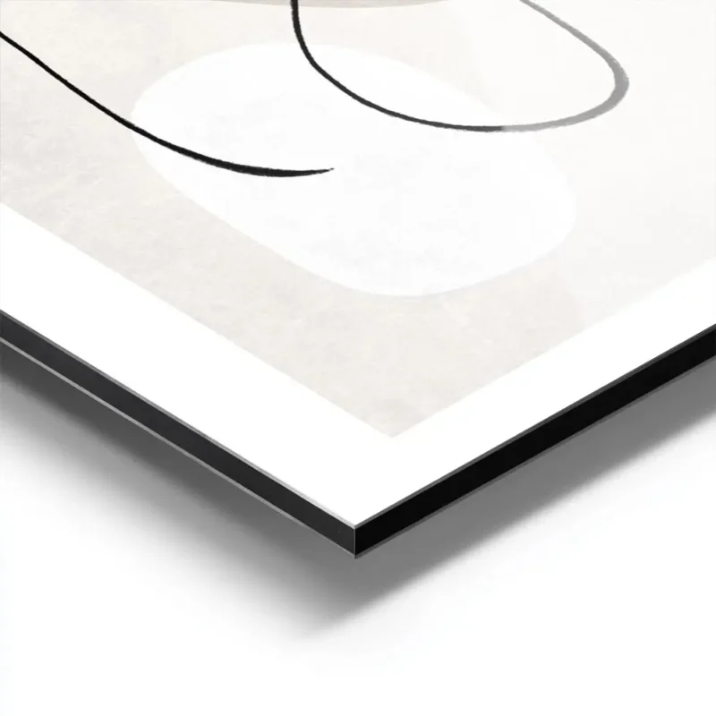 affiche dart lineaire abstraite avec un corps noir et des formes beiges et blanc aluminium.webp