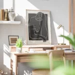 affiche dart lineaire du haut du corps dune femme nue en noir et blanc sur fond bureau.webp