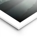 affiche daurores boreales vertes illuminant le ciel etoile au dessus de montagne lightpanel.webp