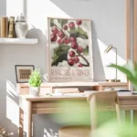 affiche de baies rouges et feuilles vertes sur fond beige avec le texte marche d bureau.webp