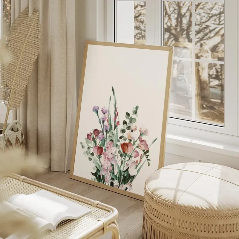 affiche de bouquet de fleurs aux tons pastel typographie graphique sur fond blan salon beige.webp