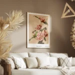 affiche de camelias rayes blancs et roses sur fond beige avec des feuilles verte salon.webp