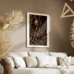 affiche de carres de chocolat noir et de morceaux brises une photographie tentan salon.webp