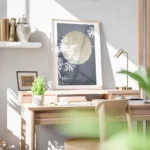 affiche de ciel nocturne avec lune jaune et feuillage blanc sur fond texture ble bureau.webp