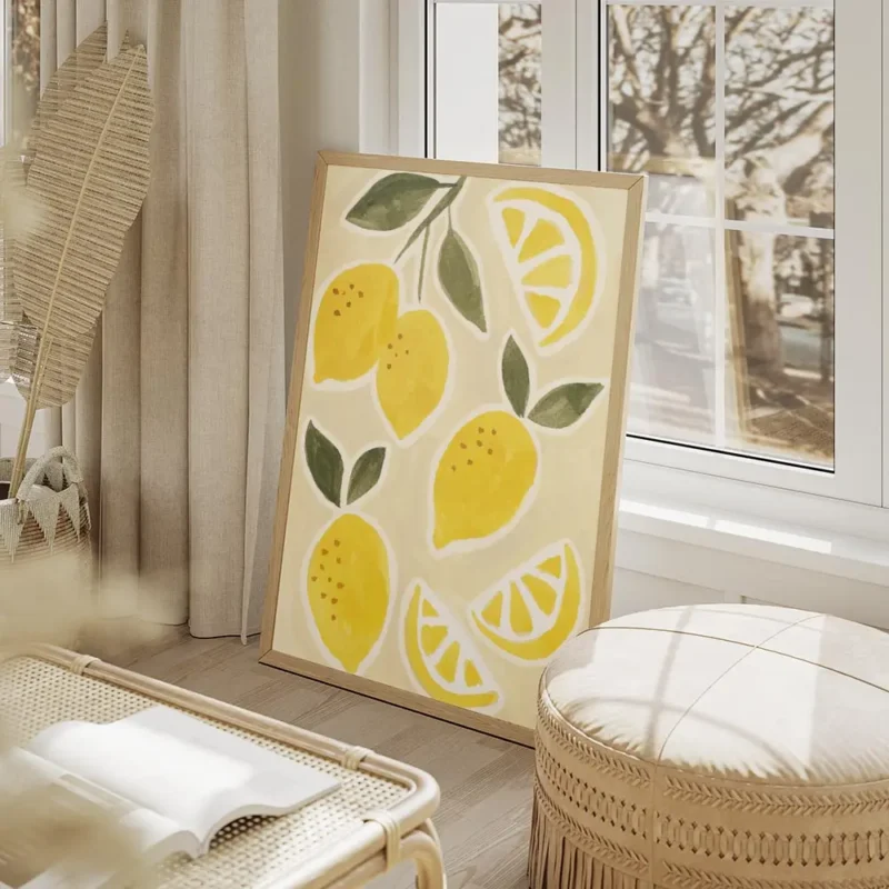 affiche de citrons jaunes et de tranches de citron avec des feuilles vertes sur salon beige.webp