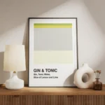 affiche de cocktail gin tonic avec blocs de couleurs verte jaune grise et texte meuble.webp