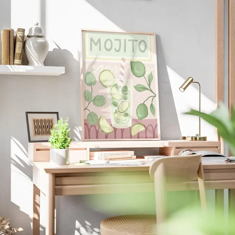 affiche de cocktail mojito avec menthe et citron vert sur fond rose a motifs typ bureau.webp