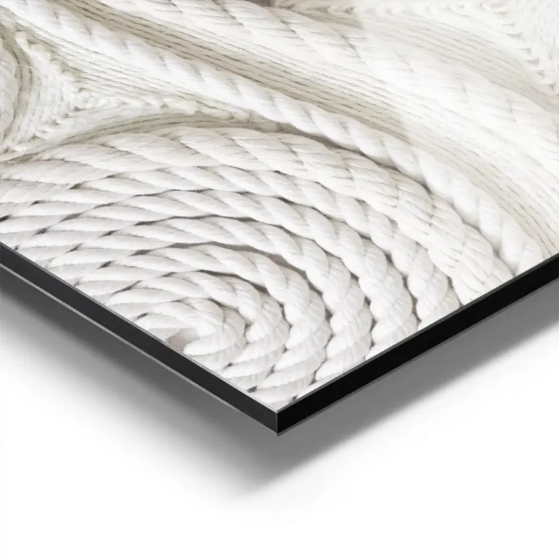 affiche de cordes blanches enroulees en spirales certaines serrees et dautres pl aluminium.webp