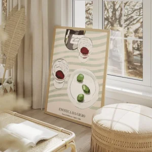 affiche de cuisine avec deux verres de vin rouge une bouteille et une assiette d salon beige.webp
