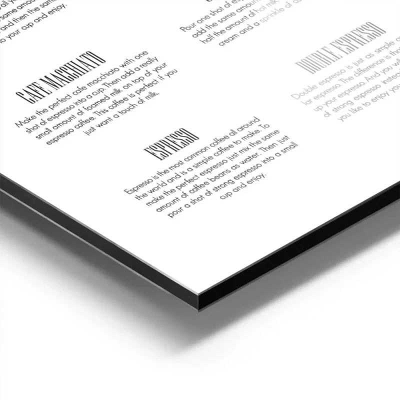 affiche de cuisine elegante avec typographie coffee et des grains de cafe detail aluminium.webp