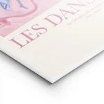 affiche de danseuses abstraites aux couleurs vibrantes sur fond floral rose lightpanel.webp