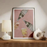 affiche de deux bouteilles de martini versant dans deux verres tenus par des mai meuble.webp