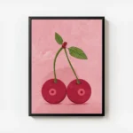 affiche de deux cerises rouges avec des queues vertes et des feuilles sur fond r avec cadre.webp