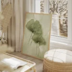 affiche de feuilles de ginkgo vertes avec des gouttes deau sur un fond apaisant salon beige.webp