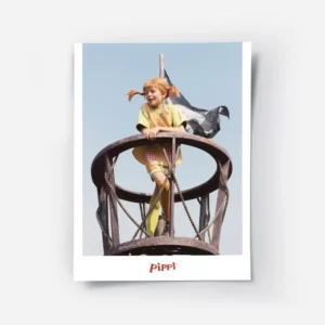 affiche de fifi brindacier avec ses tresses rousses souriante dans un nid de pie.webp