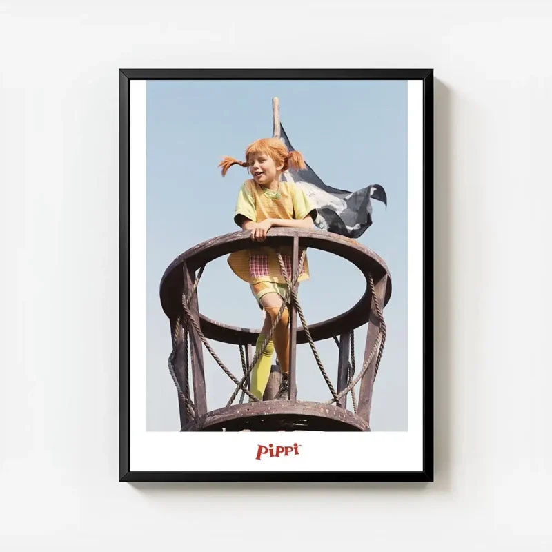 affiche de fifi brindacier avec ses tresses rousses souriante dans un nid de pie avec cadre.webp