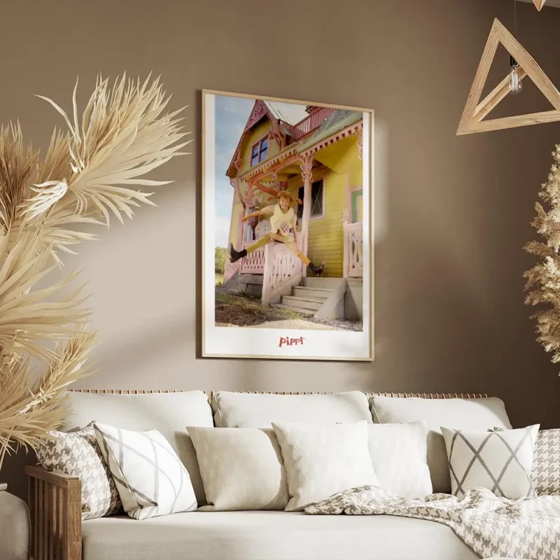 affiche de fifi brindacier sautant devant la villa drolederepos avec une typogra salon.webp