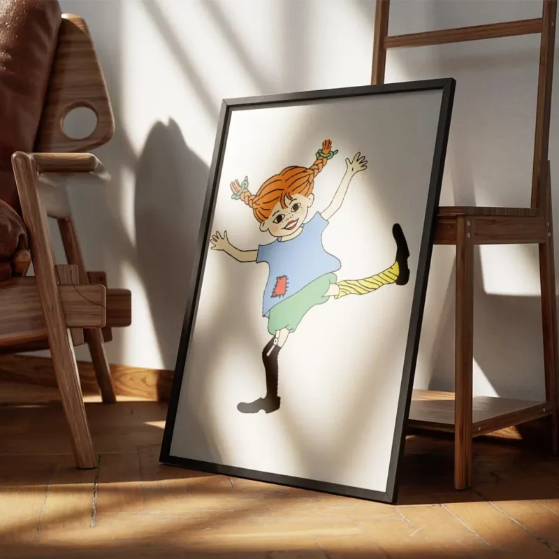 affiche de fifi brindacier une fille rousse souriante avec des tresses levant le encadre.webp