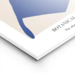 affiche de fleur abstraite bleue avec un cercle rouge au centre sur fond beige p lightpanel.webp