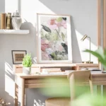 affiche de fleurs abstraites avec une peinture texturee en rose vert et blanc bureau.webp