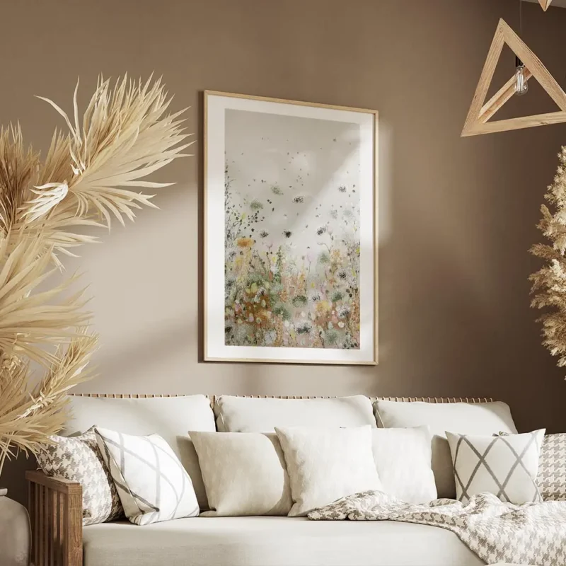 affiche de fleurs abstraites et de plantes en differentes couleurs sur fond gris salon.webp