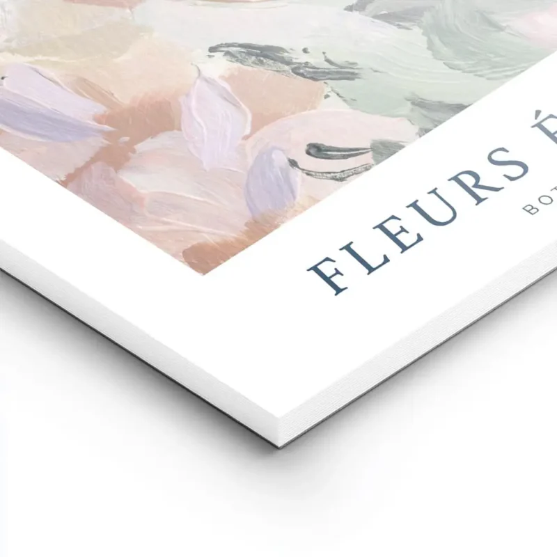 affiche de fleurs abstraites roses et vertes avec un texte bleu et typographie n lightpanel.webp
