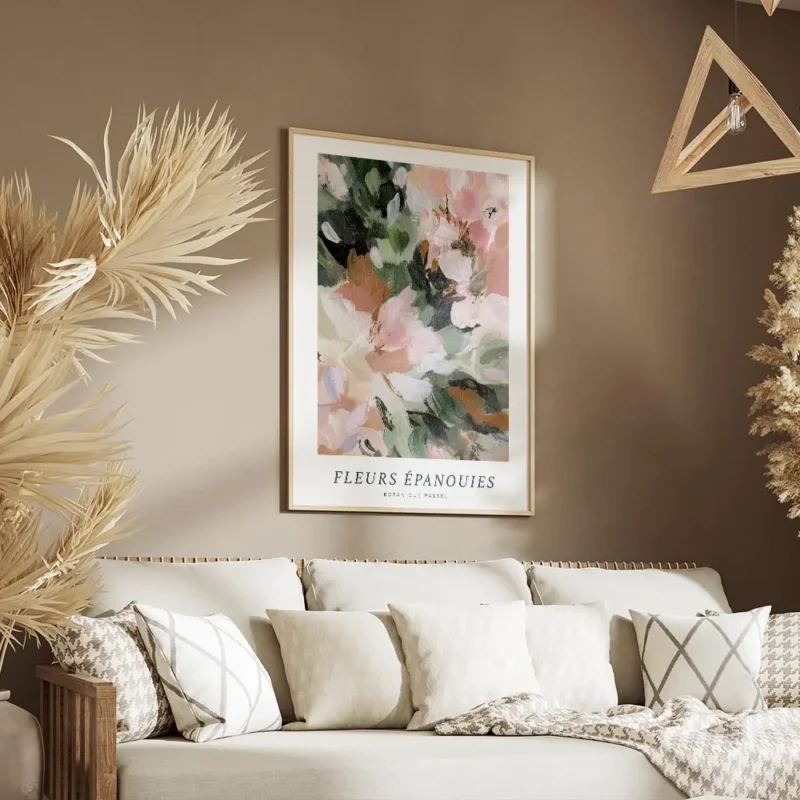 affiche de fleurs abstraites roses et vertes avec un texte bleu et typographie n salon.webp