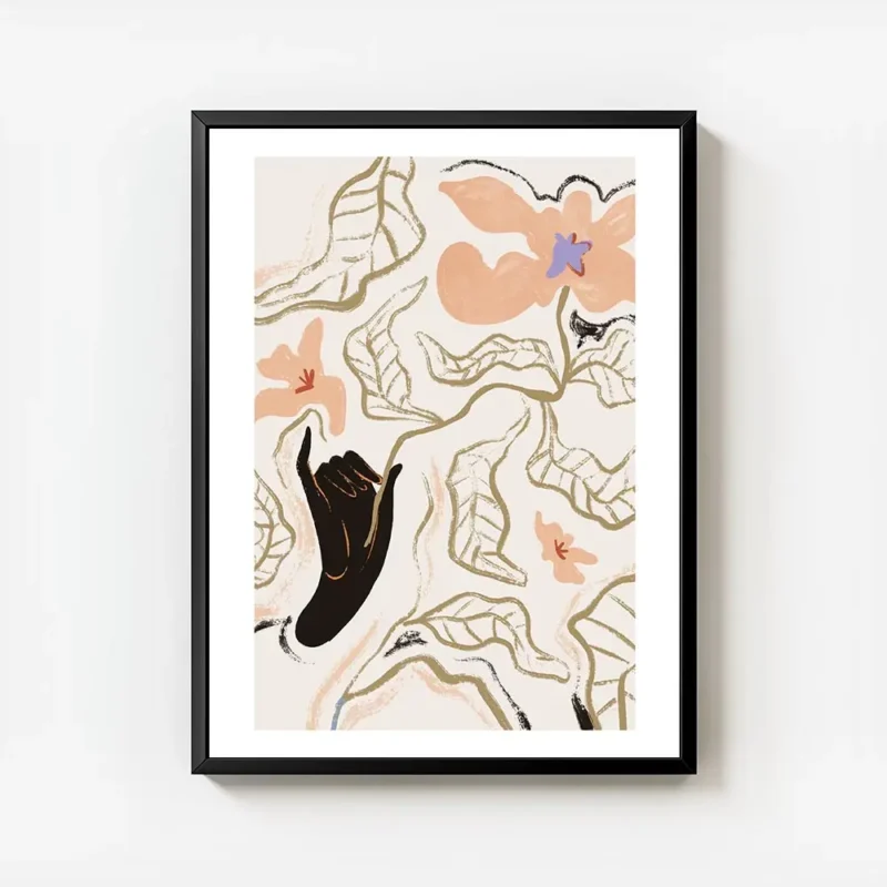 affiche de fleurs de feuilles et dune main noire en line art sur fond beige avec cadre.webp