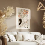 affiche de fleurs de feuilles et dune main noire en line art sur fond beige salon.webp