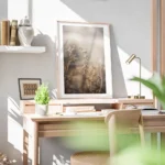 affiche de fleurs marron sechees avec des fils blancs et un arriere plan flou bureau.webp
